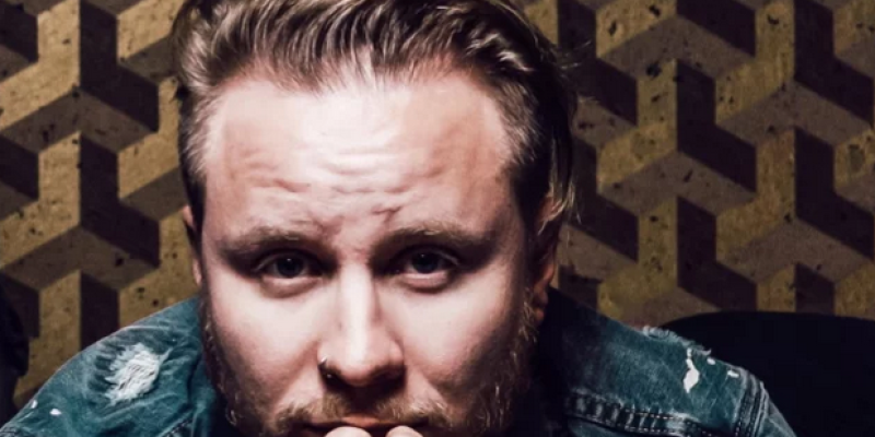 SHINEDOWN's MYERS Doesn't Read Comments 