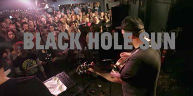 225 People Sing Black Hole Sun As A Choir!