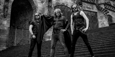 MAGICK TOUCH premiere new video at "Metal Hammer" UK's website, to tour Germany with AUDREY HORNE