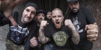 HATEBREED UNLEASH FIRST NEW SINGLE IN FOUR YEARS, 'WHEN THE BLADE DROPS'