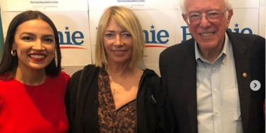 Kim Gordon canvassing for Bernie Sanders