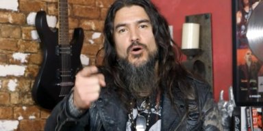 ROBB FLYNN Slams TRUMP's Action On Coronavirus Its 'Too Late' 