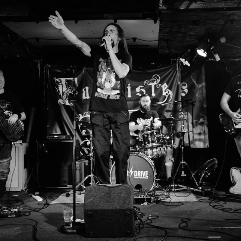 New Promo: Fabuliste - Knock On The Roof - (Progressive Metal)