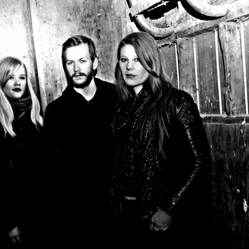 THE WHITE SWAN: Atmospheric Sludge Rock Trio Featuring Members Of Kittie And More To Release Nocturnal Transmission EP This Fall; New Video Playing At Revolver