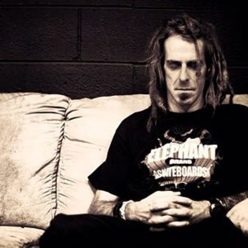 LAMB OF GOD Frontman Calls DONALD TRUMP An 'Infuriated Orange Bowl Of Sherbet'