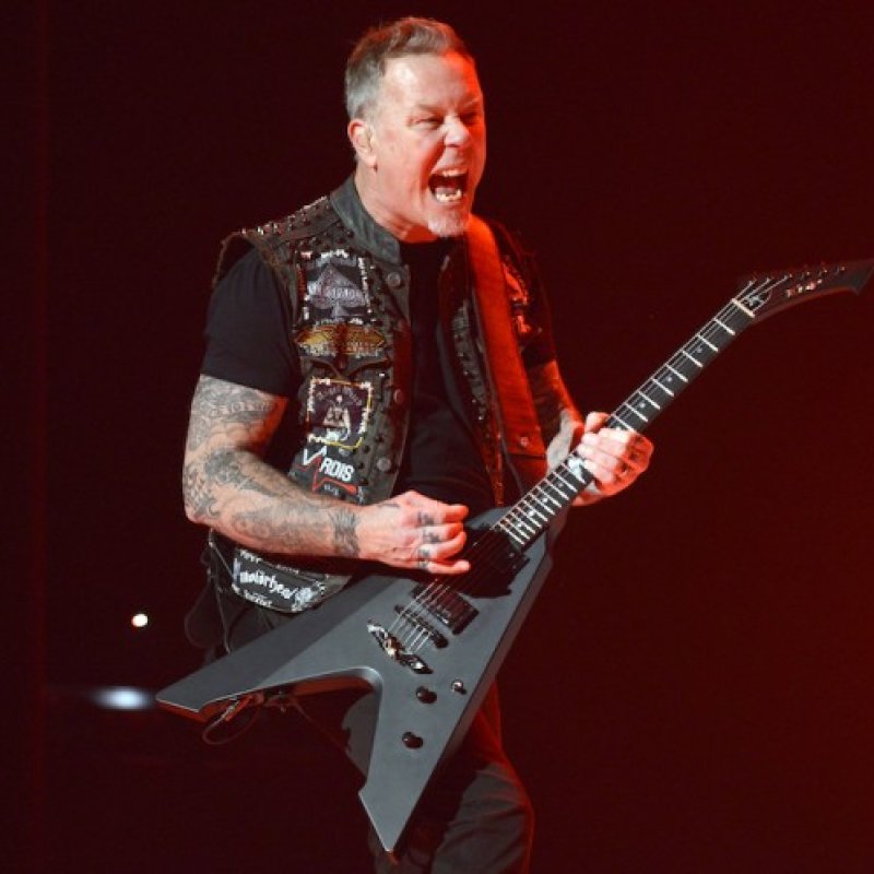 METALLICA, VAN HALEN 'Runnin' With The Devil' Cover (Video)