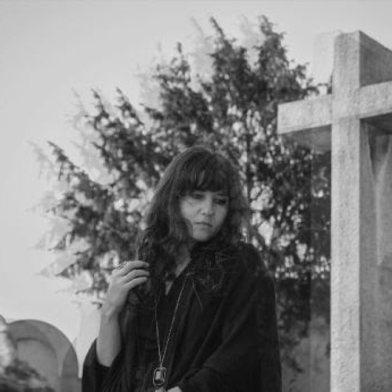 Kariti Streams "Covered Mirrors" In Full