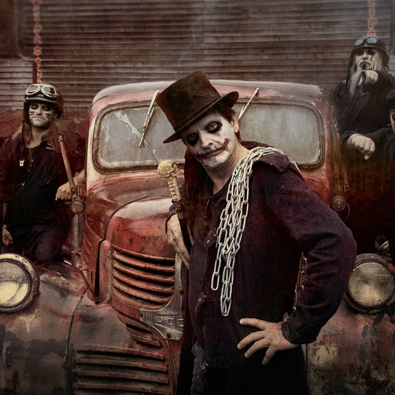 FREAKS AND CLOWNS reveal first video from new METALVILLE album - features ASTRAL DOORS members