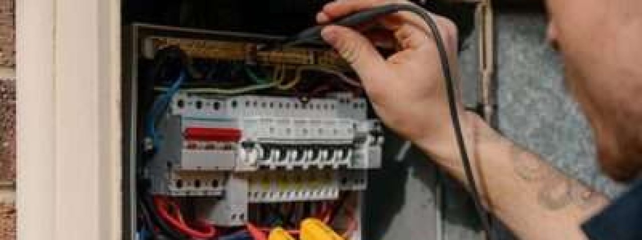RENELEC - Electrician Mitcham