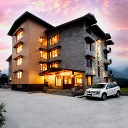 best-resort-in-manali-luxury-resorts-in-manali-premium-hotel-in-manali